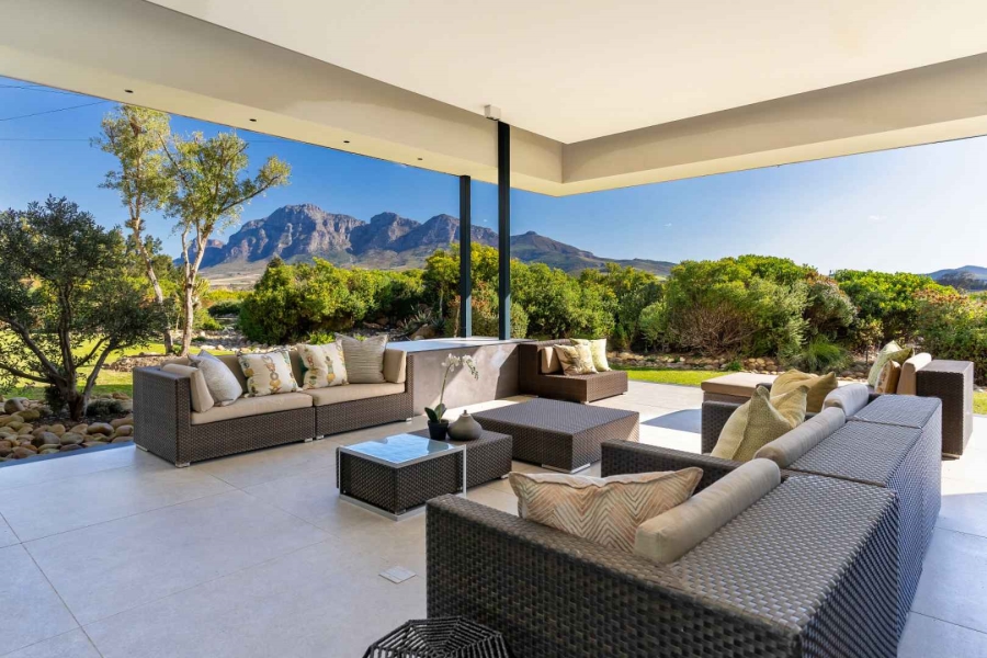 12 Bedroom Property for Sale in Val De Vie Estate Western Cape